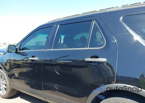 2017 Ford Explorer из США, поврежденный, VIN 1FM5K8B83HGA09405